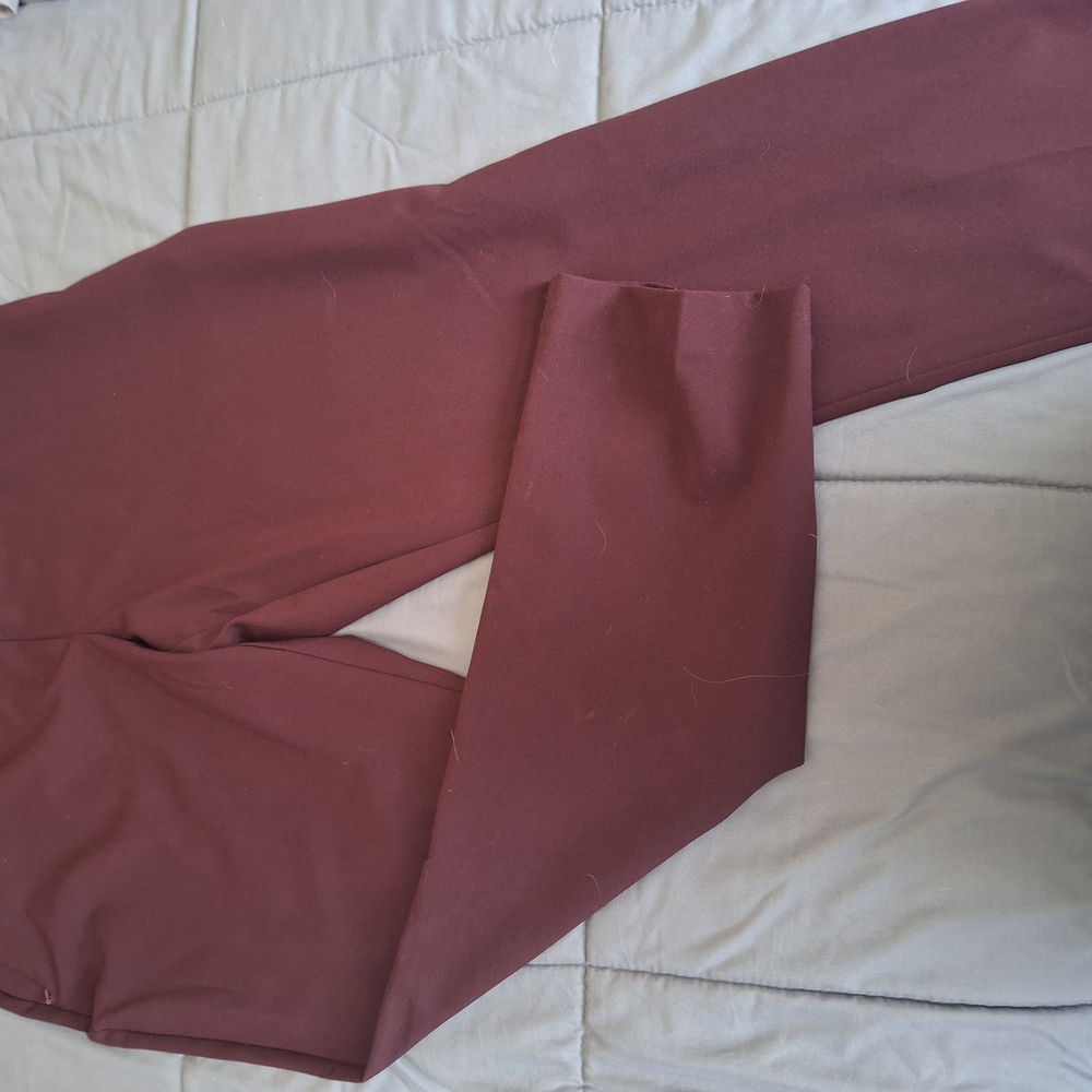 Burgundy Pants From Reitmans, Size 18 Petite.
